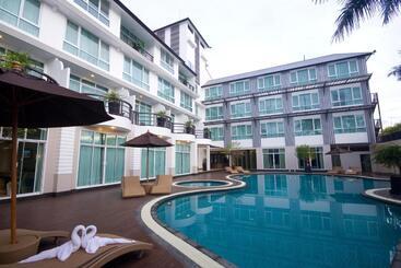 A Te Chumphon Hotel   Sha Plus