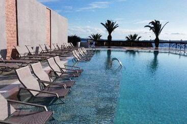 استراحتگاه Aristoteles Holiday Hotel And Spa