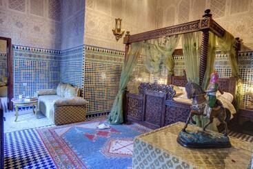 Riad Salam Fes