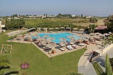 Roselands Hotel Bungalows