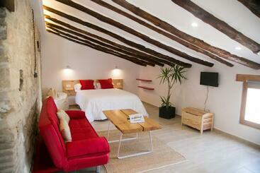Apartamentos Turísticos La Casa Vieja