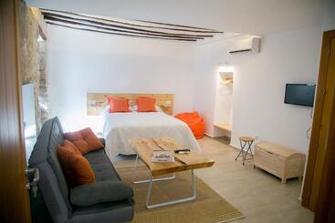 Apartamentos Turísticos La Casa Vieja