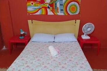 تختخواب و صبحانه Perto Do Aeroporto De Salvador   Dona Pitanga Hostel