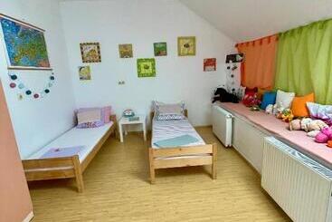 پانسیون Casa Trandafirilor