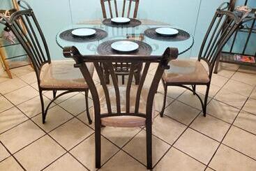 South Padre Island Condo Is Walking Distance To The Beach, Sleeps 6, Third Floor, 2024 Traveler Awar