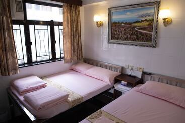 هاستل Om Guest House