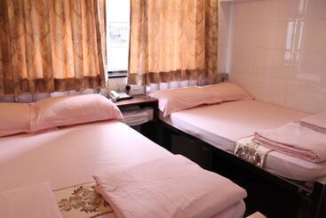 هاستل Om Guest House