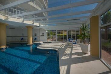 Burleigh Surf Apartments