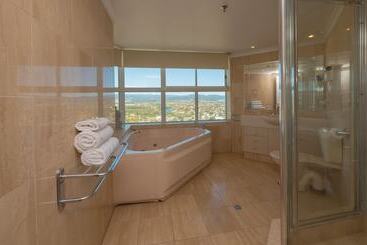 Burleigh Surf Apartments