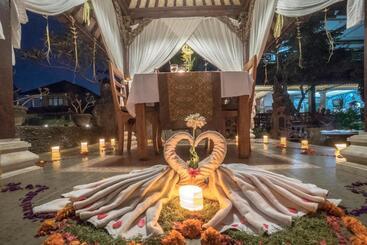 Cendana Resort & Spa By Mahaputra