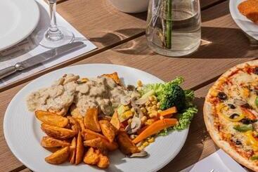 Country Lodge Hotel & Resort Beirut