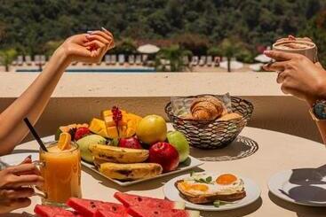 Country Lodge Hotel & Resort Beirut