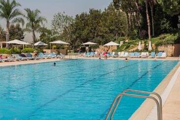 Country Lodge Hotel & Resort Beirut