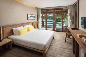 Haadtien Beach Resort