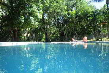 Base Airlie Beach Resort   Hostel