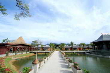 هتل Beyond Khaolak