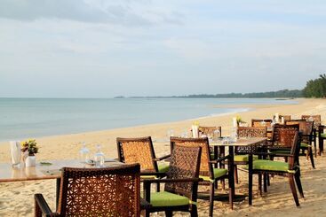 هتل Beyond Khaolak
