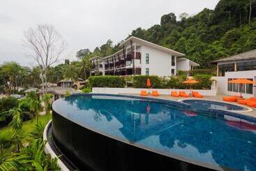 هتل Ajinta Resort