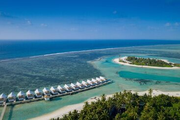 هتل Cinnamon Hakuraa Huraa Maldives  All Inclusive