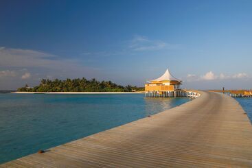 هتل Cinnamon Hakuraa Huraa Maldives  All Inclusive