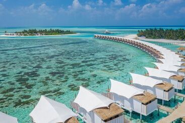 هتل Cinnamon Hakuraa Huraa Maldives  All Inclusive
