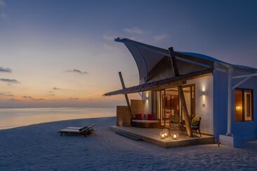هتل Cinnamon Hakuraa Huraa Maldives  All Inclusive