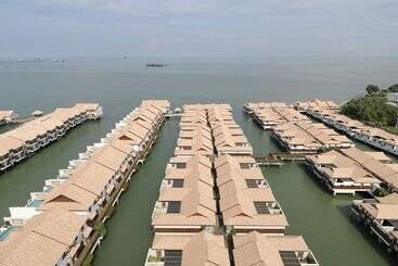 هتل Grand Lexis Port Dickson