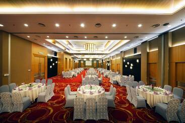 هتل Grand Lexis Port Dickson