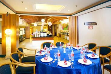 هتل Grand Lexis Port Dickson