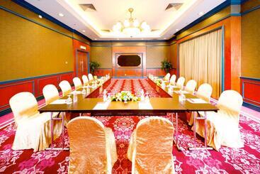 هتل Grand Lexis Port Dickson