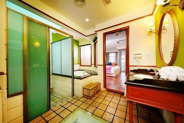 هتل Grand Lexis Port Dickson