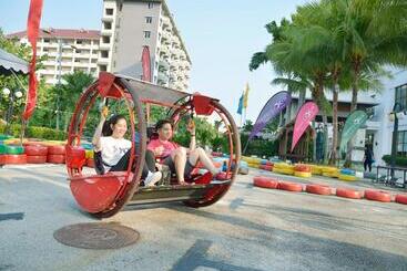 هتل Grand Lexis Port Dickson