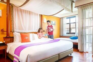 هتل Grand Lexis Port Dickson