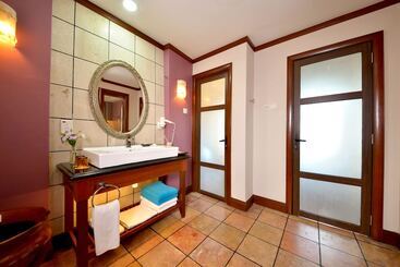 هتل Grand Lexis Port Dickson