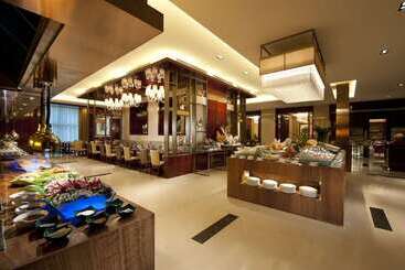 هتل Hilton Xi An