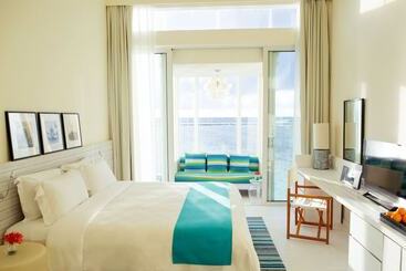 هتل Holiday Inn Resort Kandooma Maldives   Kids Stay & Eat Free And Dive Free For Certified Divers For A