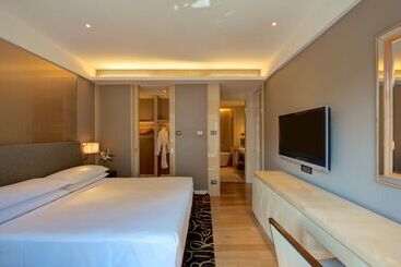Hyatt Regency Pune Hotel & Residences