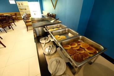 هتل Jomtien Plaza Residence