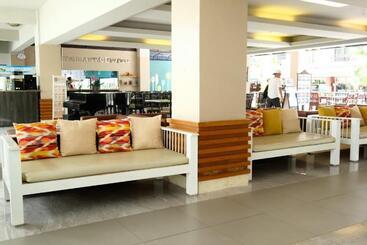 هتل Jomtien Plaza Residence