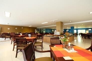 هتل Jomtien Plaza Residence