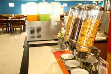 هتل Jomtien Plaza Residence