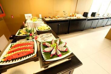 هتل Jomtien Plaza Residence