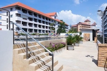 هتل Jomtien Plaza Residence