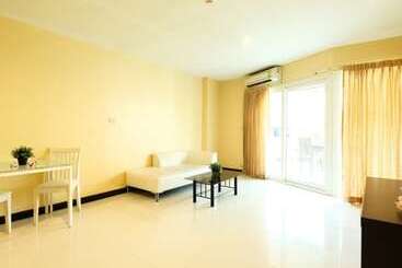 هتل Jomtien Plaza Residence