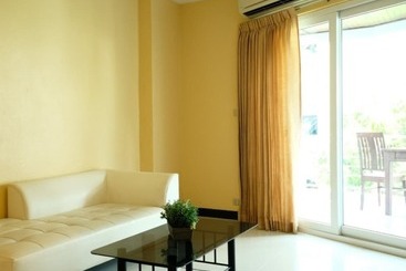 هتل Jomtien Plaza Residence