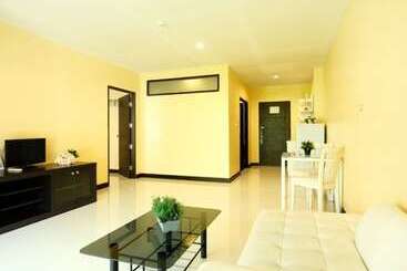 هتل Jomtien Plaza Residence