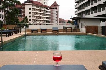 هتل Jomtien Plaza Residence