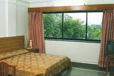 Hotel Meru