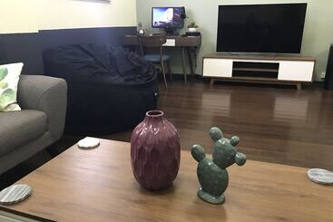 Miami Hotel Melbourne