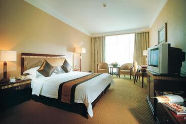 هتل Nile Villa International